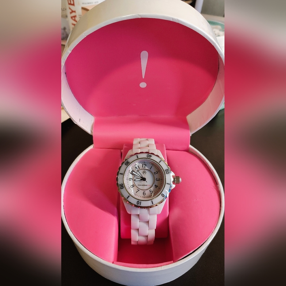 NIB Isaac Mizrahi White Wristwatch